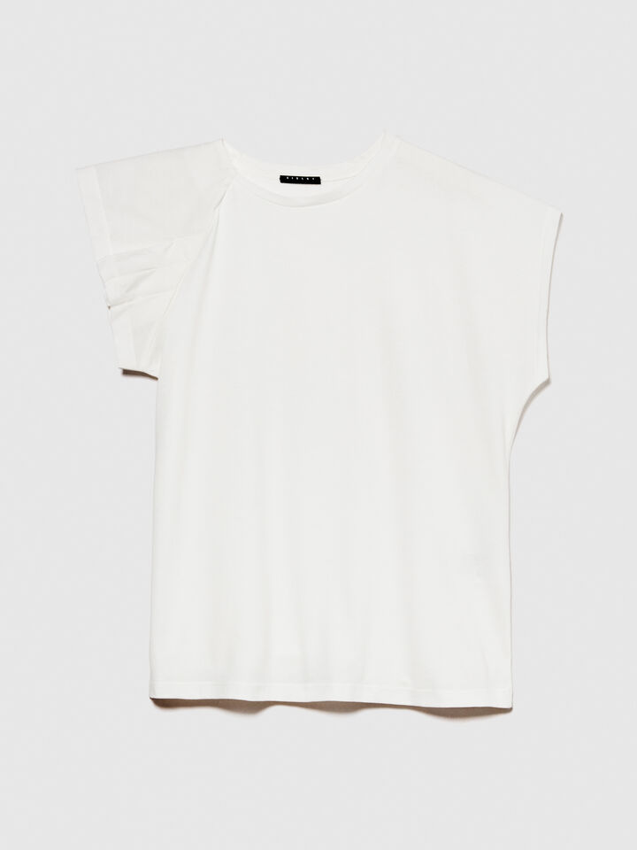 T-shirt with ruffles - women's short sleeve t-shirts - White | Sisley image number 6